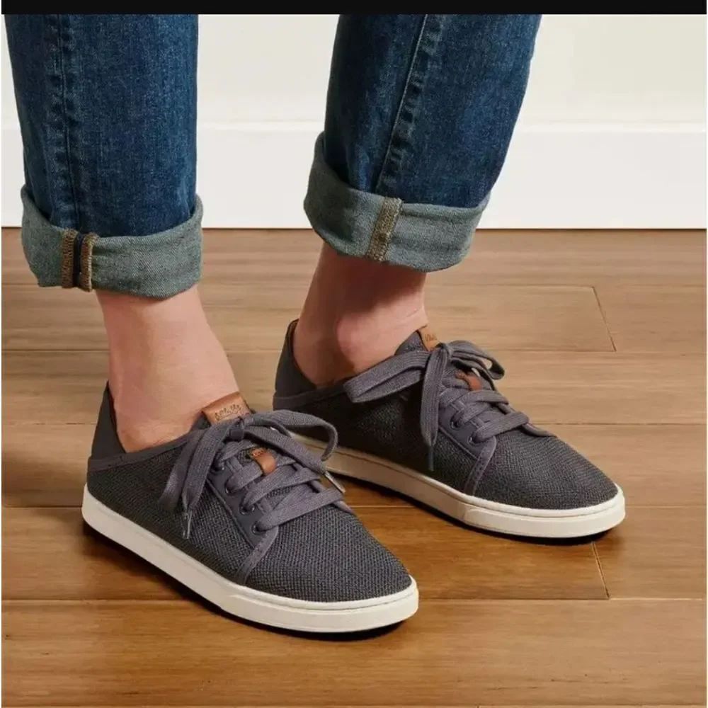 OluKai Pehuea Lī Sneakers Sz 11